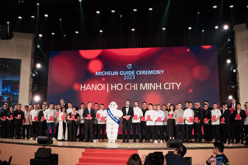 Guide Michelin Hanoi Ho Chi Minh City 2023
