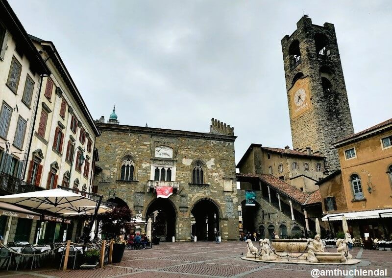  Piazza Vecchia Bergamo Alta