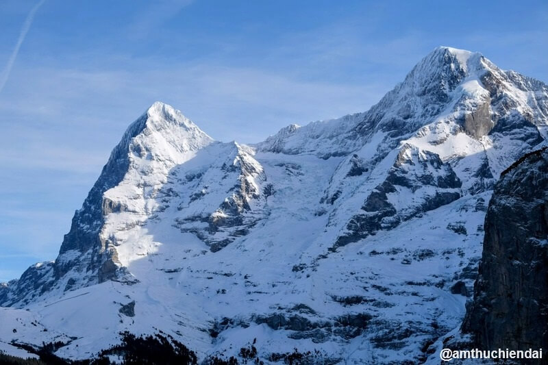 Eiger (3,967m), Mönch (4,107m) in Winter