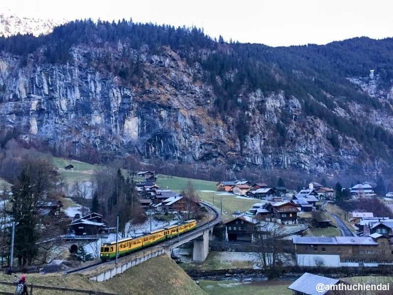 A train in Lauterbrunnen