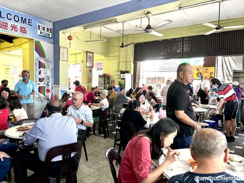 Kheng Pin Cafe - Kopitiam dưới dạng một khu ẩm thực thu nhỏ với rất nhiều món ăn ngon, nên thử tại Penang!