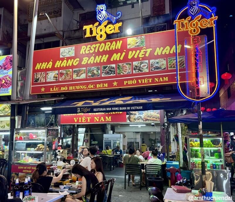 Một nhà hàng Việt Nam tại Jalan Alor