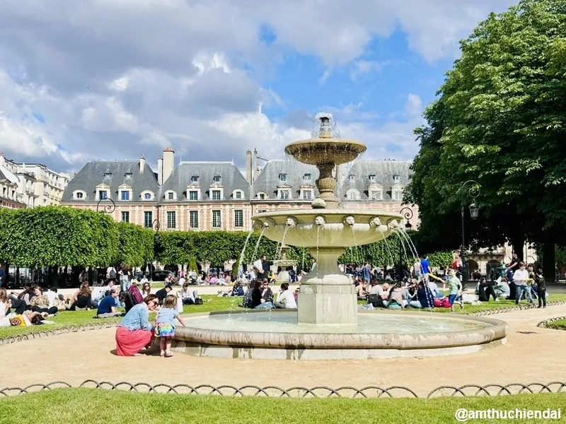 Place des Vosges