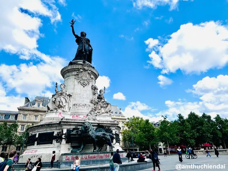 Place de la République