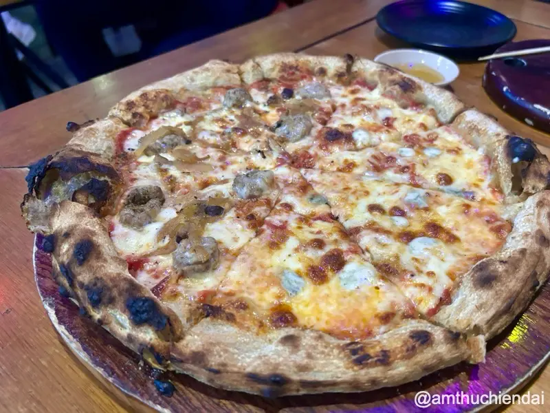 Pizza tại Roadhouse