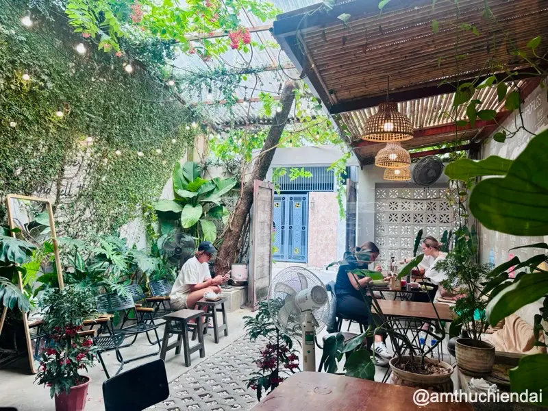 The Hideout Cafe