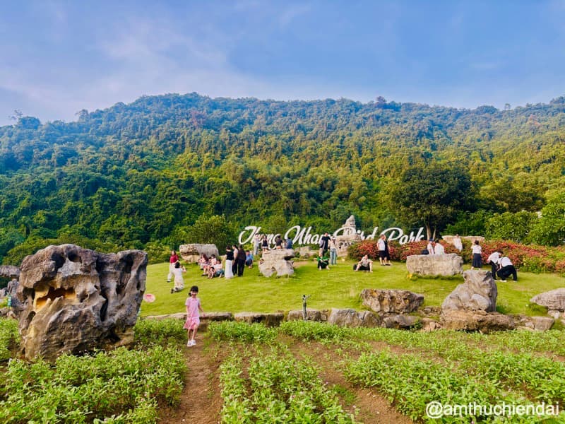 Khu du lịch bảo tồn sinh thái Thung Nham