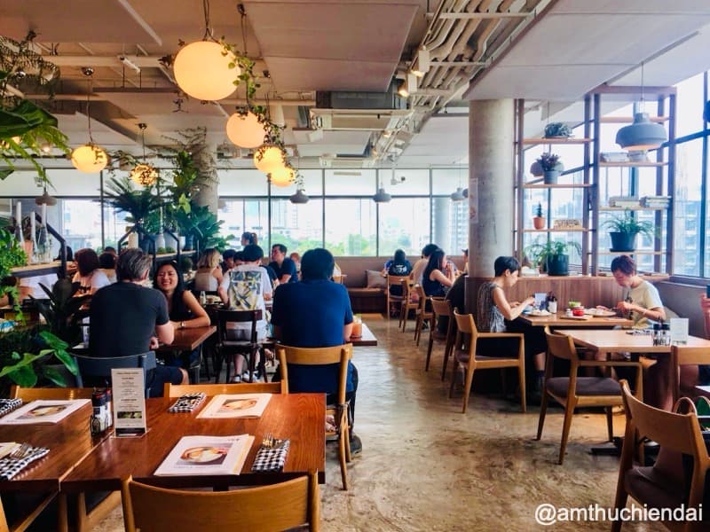 Roast Coffee & Eatery