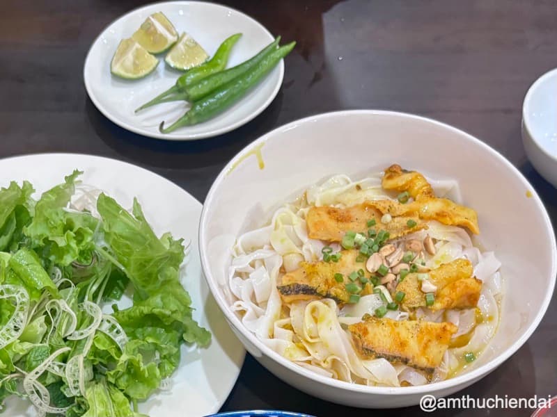 Mỳ quảng Cô Sáu