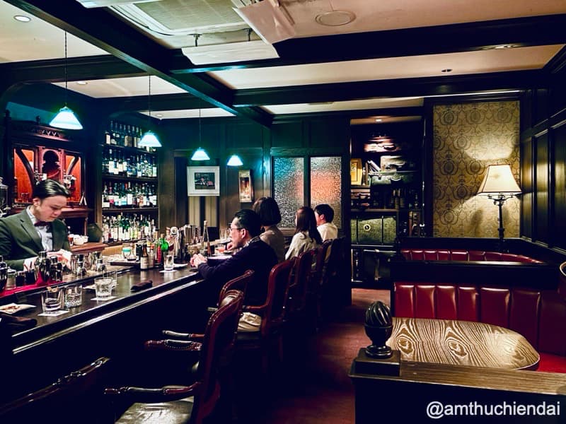 Lamp Bar Nara