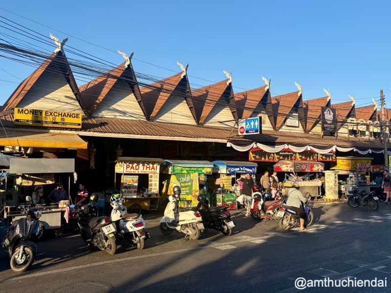 Chiang Mai Gate Market